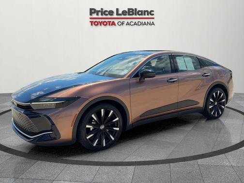 2023 Toyota Crown Platinum