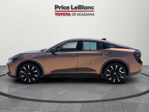 2023 Toyota Crown Platinum