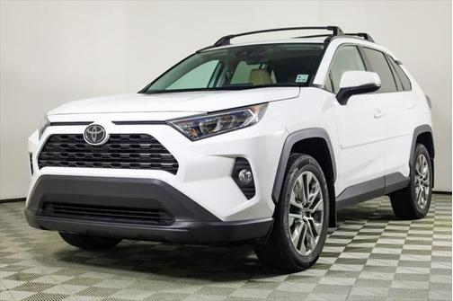 2020 Toyota RAV4 XLE Premium