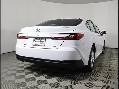 Ice Cap 2026 Toyota Camry LE