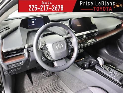 2025 Toyota Prius Plug-In Hybrid SE