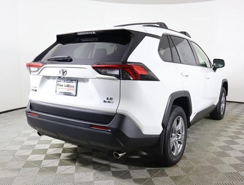 2025 Toyota RAV4 Hybrid LE