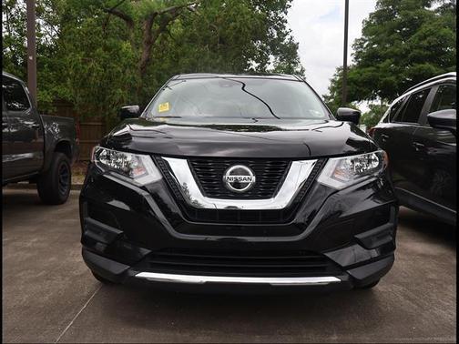 Magnetic Black Pearl 2019 Nissan Rogue S