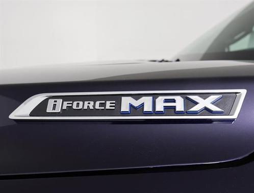 2025 Toyota Tundra Hybrid Platinum