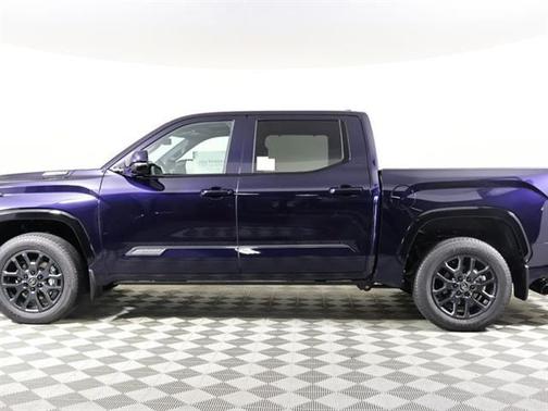 2025 Toyota Tundra Hybrid Platinum