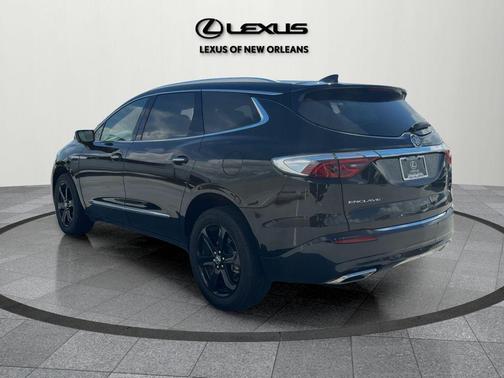 2024 Buick Enclave Essence FWD