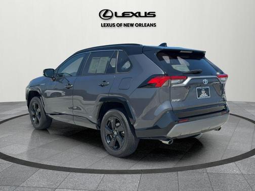 2021 Toyota RAV4 Hybrid SE