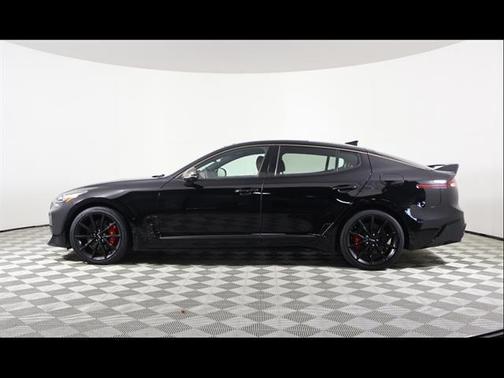 Aurora Black 2022 Kia Stinger GT2