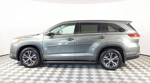 2017 Toyota Highlander LE