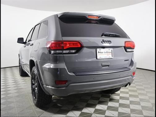 Sting-Gray Clearcoat 2021 Jeep Grand Cherokee Laredo