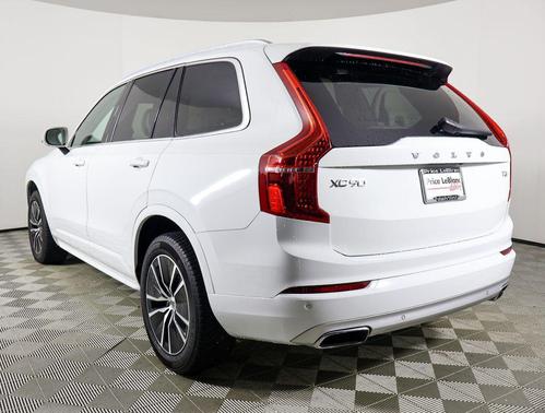2020 Volvo XC90 T5 Momentum