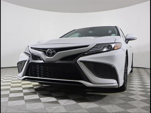 Ice Edge 2022 Toyota Camry XSE