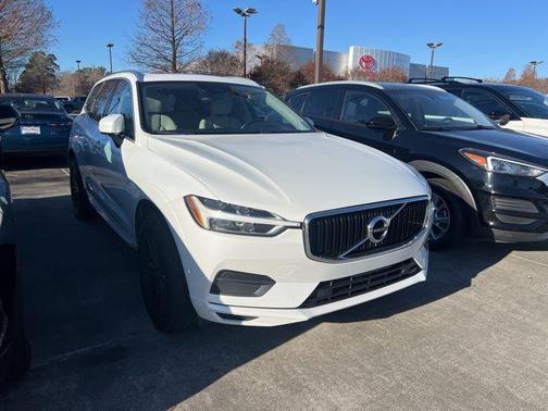 2018 Volvo XC60 T5 Momentum