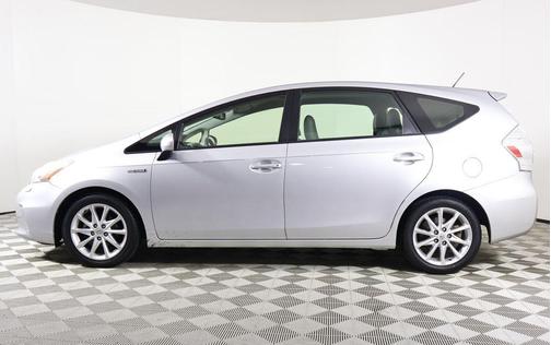 2014 Toyota Prius v Two