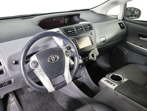 2014 Toyota Prius v Two