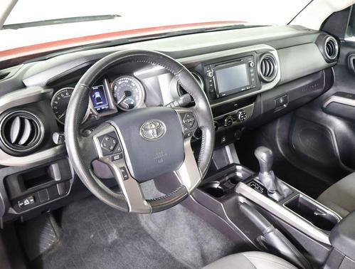 2016 Toyota Tacoma SR5