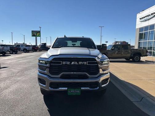 2026 RAM 2500 Tradesman Crew Cab 4x4 8' Box
