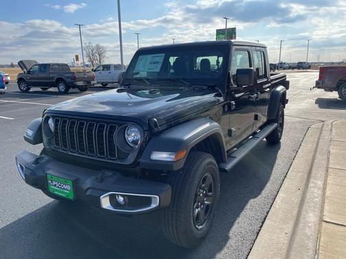 2026 Jeep Gladiator Sport