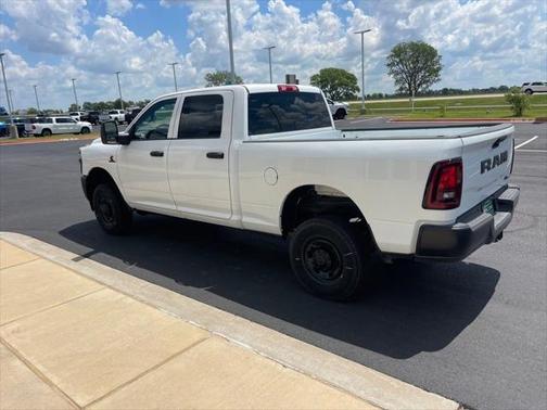 2025 RAM 2500 Tradesman Crew Cab 4x4 6'4' Box