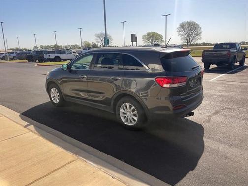 2017 Kia Sorento LX