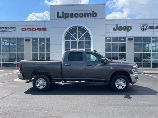 2025 RAM 2500 Tradesman Crew Cab 4x4 6'4' Box