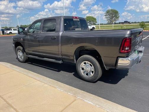 2025 RAM 2500 Tradesman Crew Cab 4x4 6'4' Box