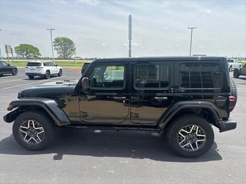 2025 Jeep Wrangler 4-Door Sahara 4x4