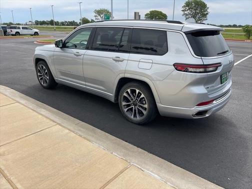 2022 Jeep Grand Cherokee L Overland