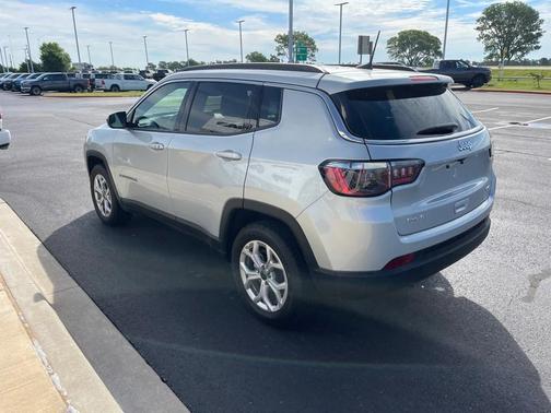 2025 Jeep Compass Latitude