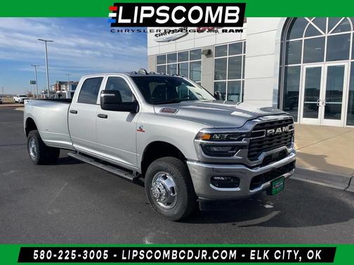2026 RAM 3500 Tradesman Crew Cab 4x4 8' Box