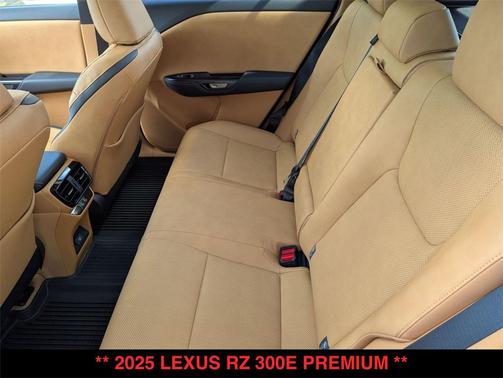2025 Lexus RZ 300e 300e Premium