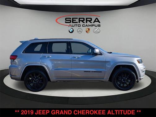 2019 Jeep Grand Cherokee Altitude