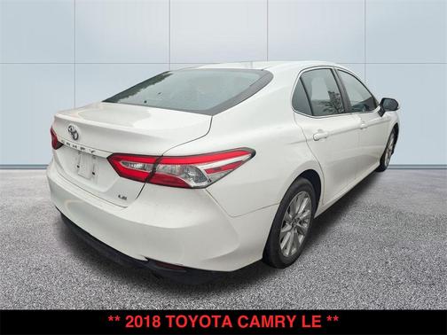 2018 Toyota Camry LE
