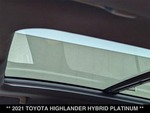 2021 Toyota Highlander Hybrid Platinum