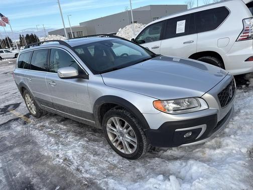 2016 Volvo XC70 T5 Drive-E Premier