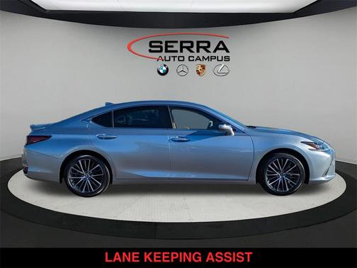 2024 Lexus ES 300h Base