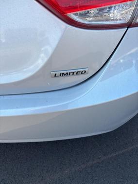 2012 Hyundai ELANTRA Limited
