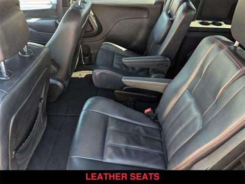 2016 Dodge Grand Caravan R/T