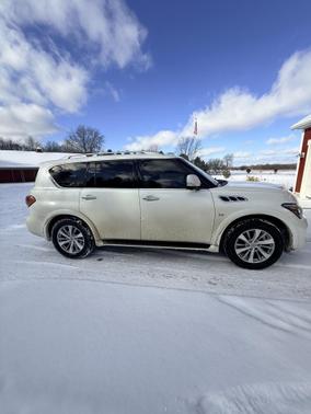 2017 INFINITI QX80 Base