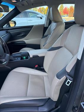 2019 Lexus ES 350 Base