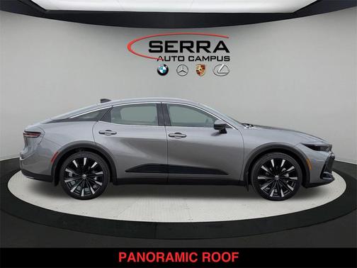 2025 Toyota Crown Platinum