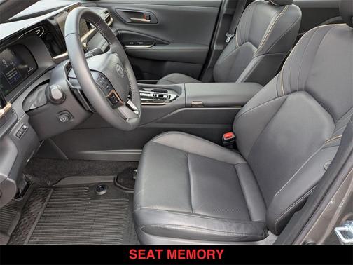 2025 Toyota Crown Platinum