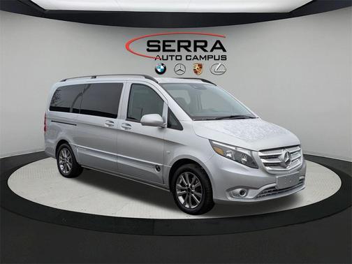 2016 Mercedes-Benz Metris Base