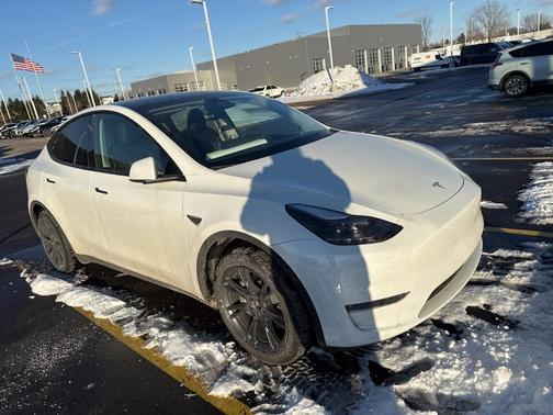 2024 Tesla Model Y Long Range Dual Motor All-Wheel Drive