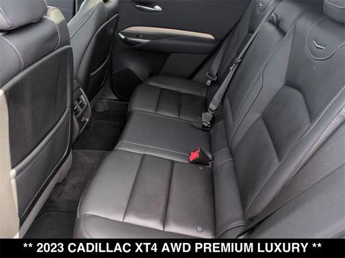 2023 Cadillac XT4 Premium Luxury