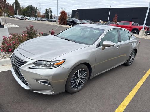 2017 Lexus ES 350 Base