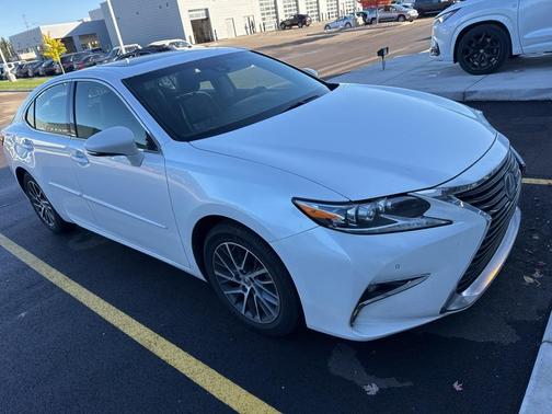 2016 Lexus ES 350 Base