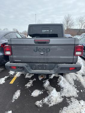 2021 Jeep Gladiator Willys 4x4