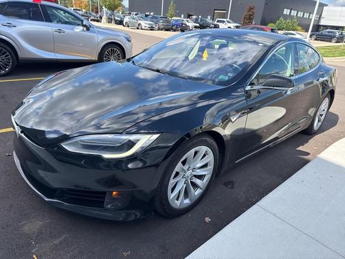 2016 Tesla Model S 90D