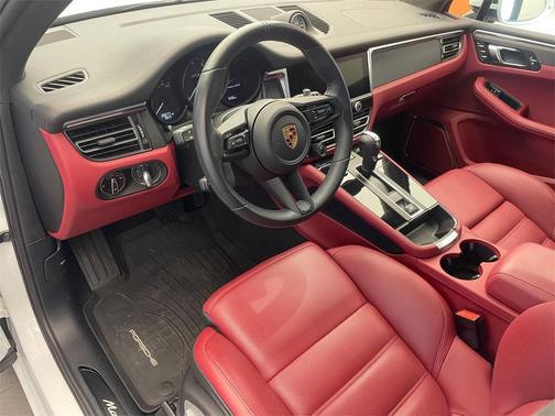 2022 Porsche Macan GTS